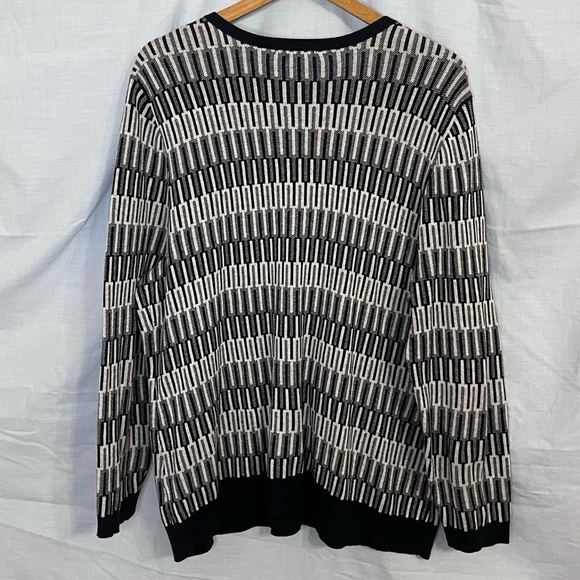 CJ Banks Navy and Gray Geometric Pattern Cardigan Sweater in Size 1X - Picture 4 of 14